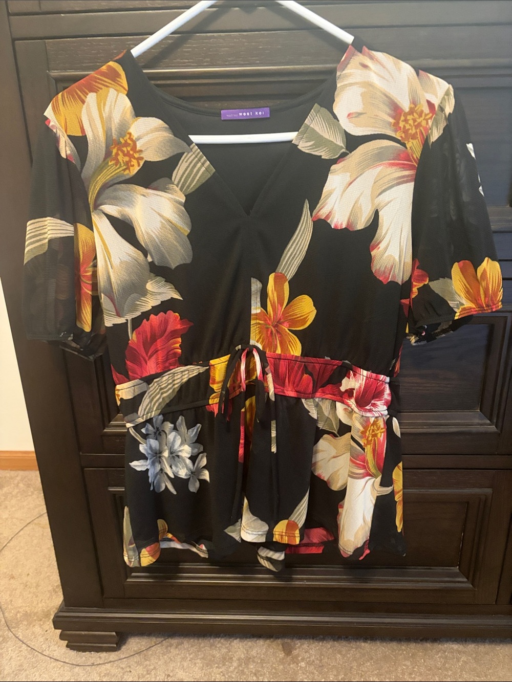 West Kei Black Floral V-Neck Tie-Front Tunic